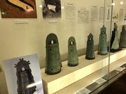 }̕lsPXƓ̗jق̓eʐ^1