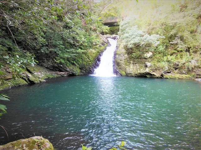 奄美大島中部・大和村のマテリヤの滝