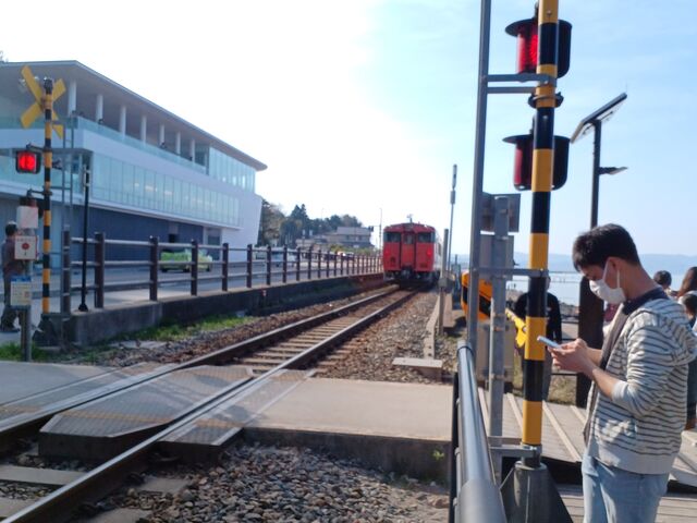 3�K���Ă̍ג�����������_���̉w�u�J��-AMAHARASHI�v