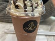 V^Ci[GODIVA AgڍX̓eʐ^1