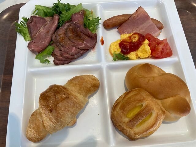 �p���ƃ��[�X�g�r�[�t�����������ł��B_KOKO HOTEL ���~�c