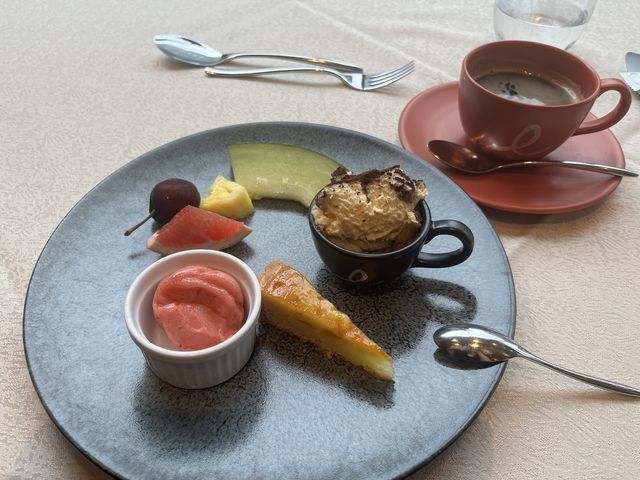 �O��ޑI�ׂ�f�U�[�g�ł����B_�z�e�������g�������@���X�g�����@�T���~�P�[��