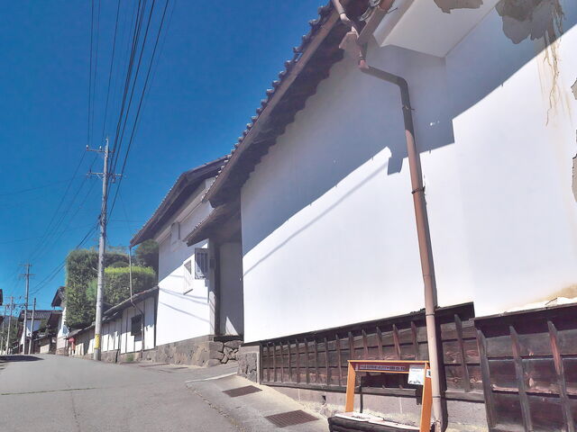 sklfĥȂ̎Rєpق̓eʐ^1