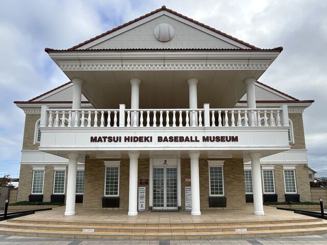 ����G��x�[�X�{�[���~���[�W�A��