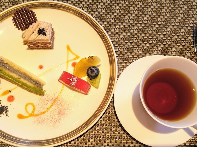 �f�U�[�g_ANA�N���E���v���U�z�e���D�y