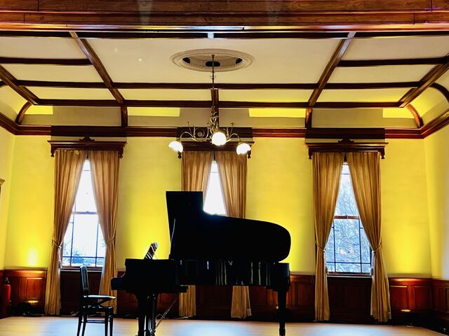 �����ً���
(���d�̃s�A�m�@���C�g�̐F���ω����܂�)_�����ً���