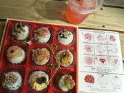 ̓̉wCXhӂeCNAEgR[i[̓eʐ^1