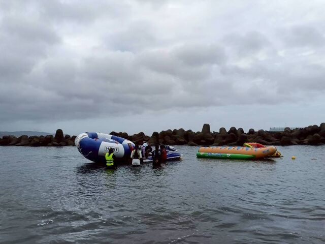 ̐Ɣ̊ۂ{[gɏ܂_Vт̒Bl@