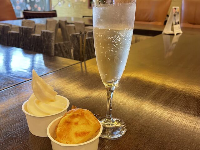 �ō��ɔ��������\�t�g�N���[���ƃX�p�[�N�����O���C��_���쉷��Δ��ى�