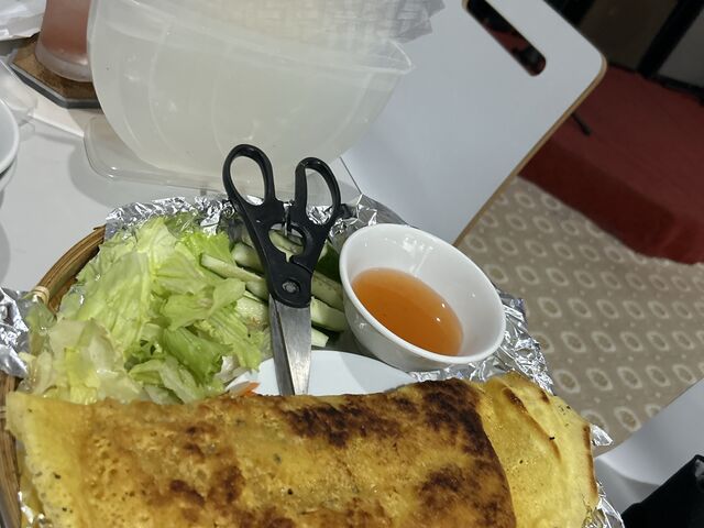 oCZI͔炪pbƂĔACXy[p[͎ŐɔG炵ĐtɃ`\[Xt_Vinhlong r