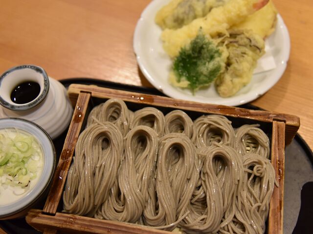 ւ΁ilOjƓVՂ̃ZbgB{[\ȂłB_񂬂ǂ