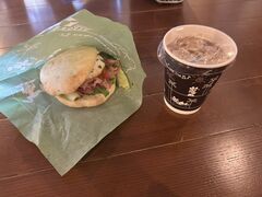 �}���}�E�r�X�R�b�e�B�[�Y�E�x�[�J���[�̎ʐ^1