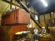 悵̂肳̕ݖX̓eʐ^2