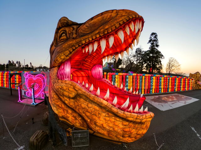 ���͖��_�I���鋰���ɑ勻���B�q�ǂ�����т����I_�����h�C�c��