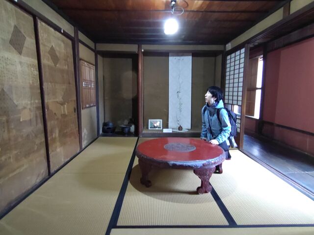 �L���ׂ̂񂪂�F�̕ǂ�A�g���Â��̎����p����ꂽ���Ȃǂ���L���ł���_�����O�܂��Â���𗬊�