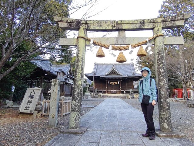 �O�̒���������čs��100m�]�̒����Q���̐�ɎГa�������Ă���_��씪���_��