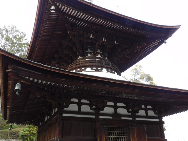 �O���`������̐ΎR�����󓃂̓��e�ʐ^1