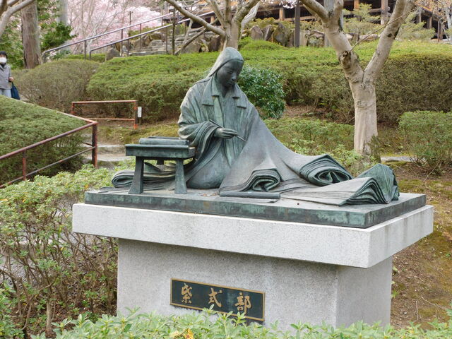 �O���`������̐ΎR�����������̓��e�ʐ^1