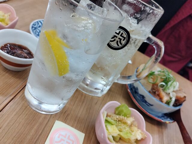 ���X�}�}����̑匊 �T�˓X�̓��e�ʐ^1