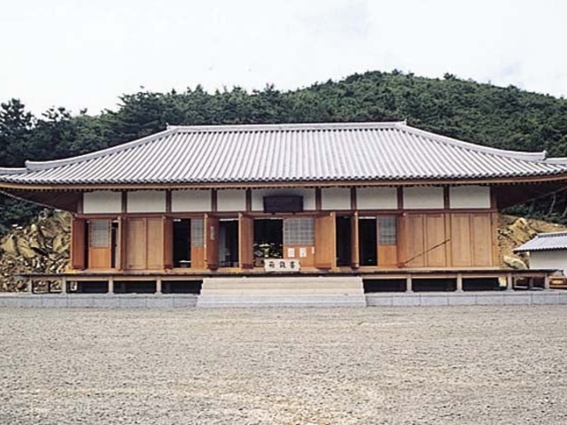 ���R��_���R��