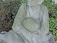 綱女の石像の写真1