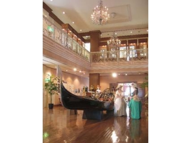 �k�ꃔ�F�l�c�B�A���p��