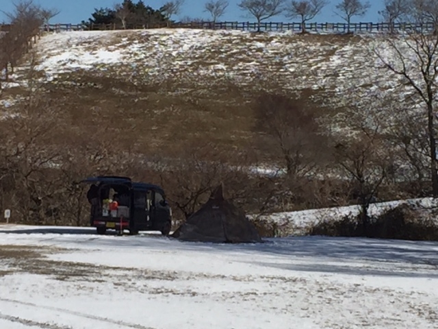 �~��̃L�����v��_�O�͍����L�����v��