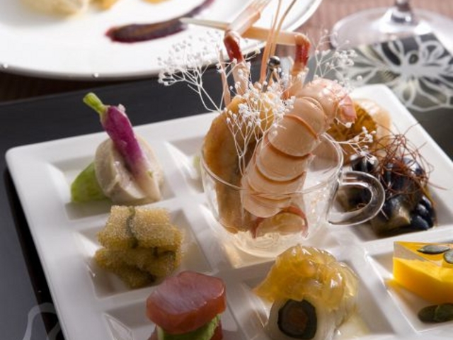  Xg  [h RESTAURANT ONE WORLD̎ʐ^1