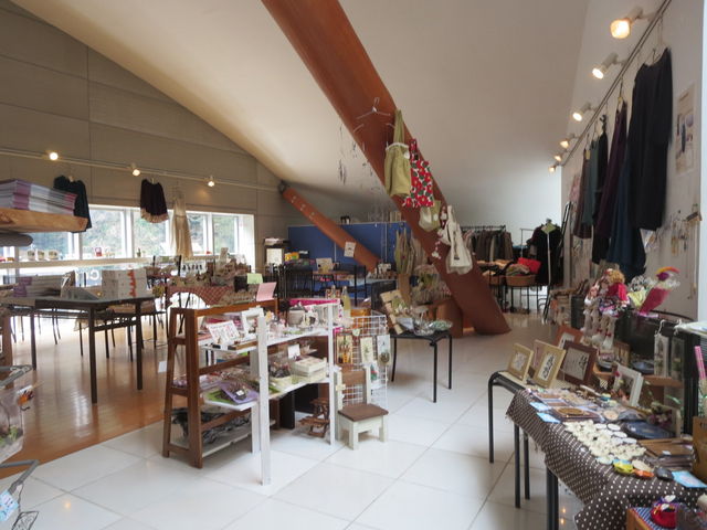 �񗧒��̋�P�z�[��