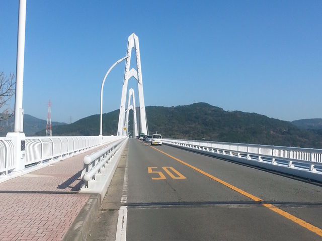 �哇�勴