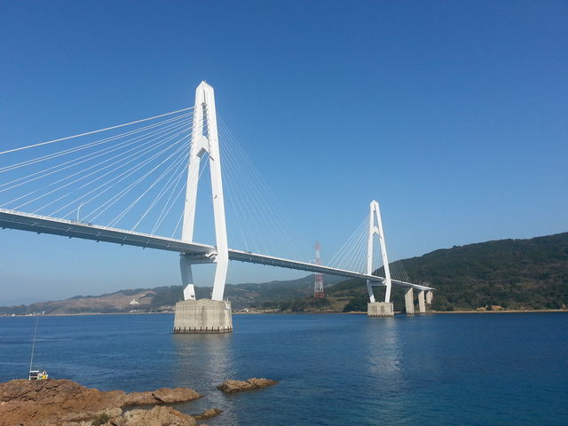 �哇�勴