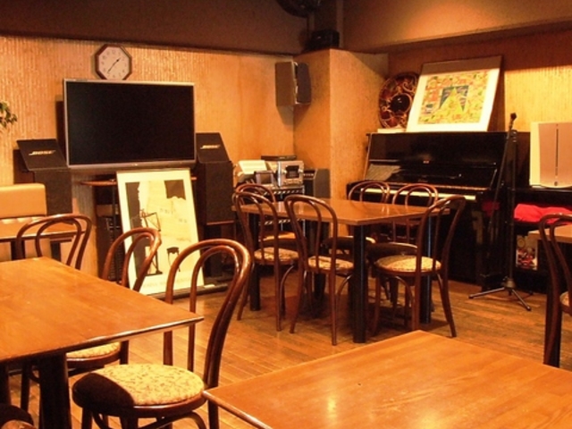 ~hnEX Middle House̎ʐ^1