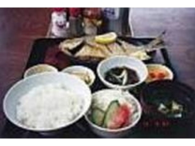 ����Ɖ��������ɂ���Ă��鋛�̃o�^�[�Ă�_�C�N�����@�l�̉�