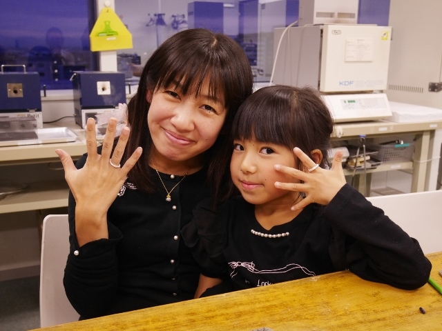 �e�q�ł������̃V���o�[�����O������Ă݂܂��傤_�A�[�g�N���C�H�[�{���{������