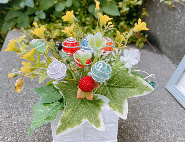 ���q�l��i�̃r�[�ʃA�����W�����g_����G�݂̉�<miyabi>