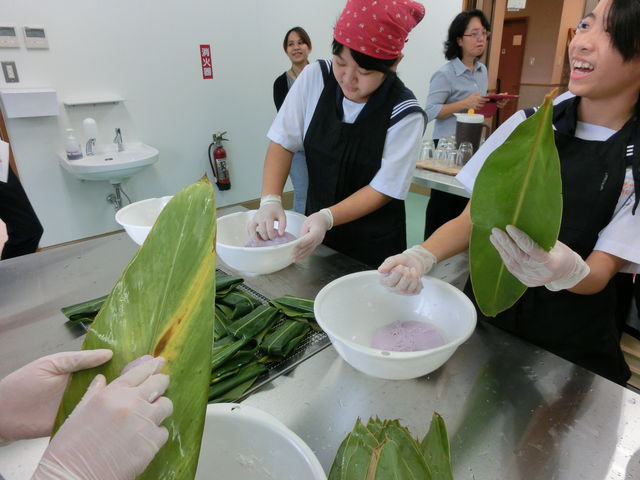 ����ŉ��N���Ƃ��ĐH�ׂ���J�[�T�[���[�`�[������Ă݂悤�B_�������X����C�H�[