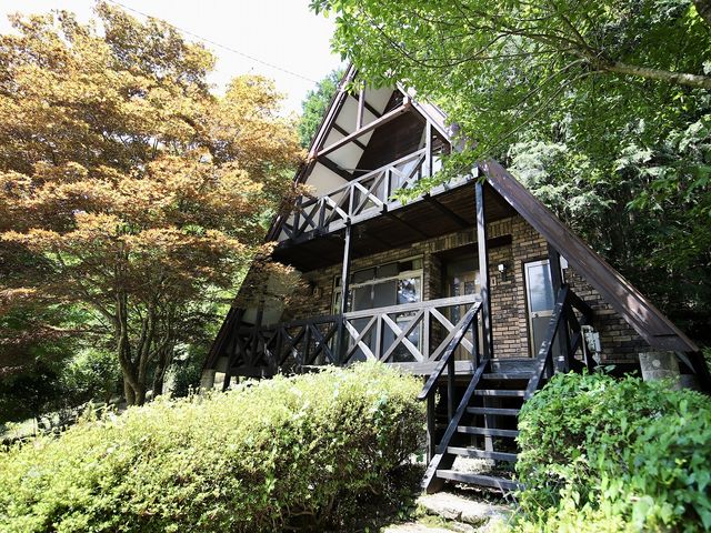 ��������̗΂̖؁X���ƂĂ��C�����������ł��B�Ăɂ͒��������Ă��������܂���I_�o�[�x�L���[�n�E�X�E�s�b�R��