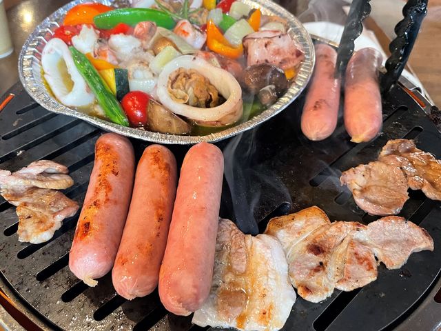 2022�N����X���[�N���X�O������V���ɓ����B_�o�[�x�L���[�n�E�X�E�s�b�R��