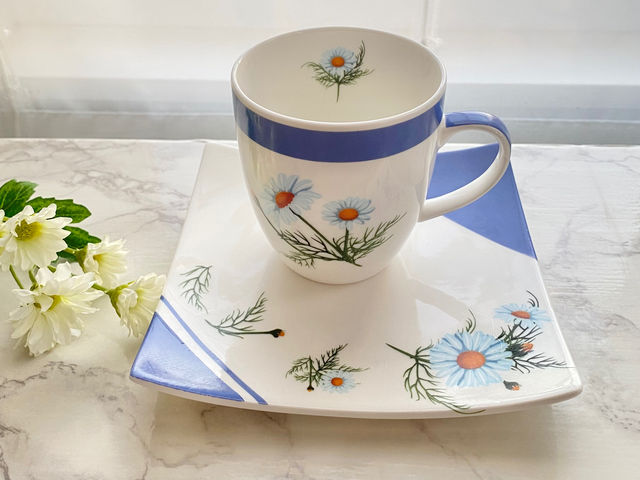 ���q���܂̍�i���_�A�g���G�u���[�~���O