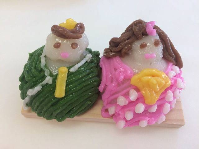 �ЂȐl�`���܂ڂ��ł��B
����1�x�قǁA�C�x���g�����{���Ă��܂��B�Ă������H�[�����g�o�ɂ̓C�x���g�X�P�W���[�����ڂ��Ă���̂ŁA�������������܂��B_�Ă������H�[