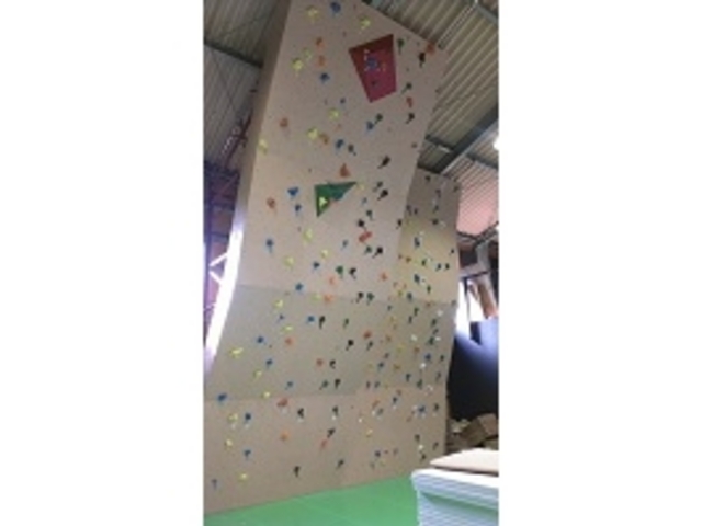 �ڂ邾�`�{��