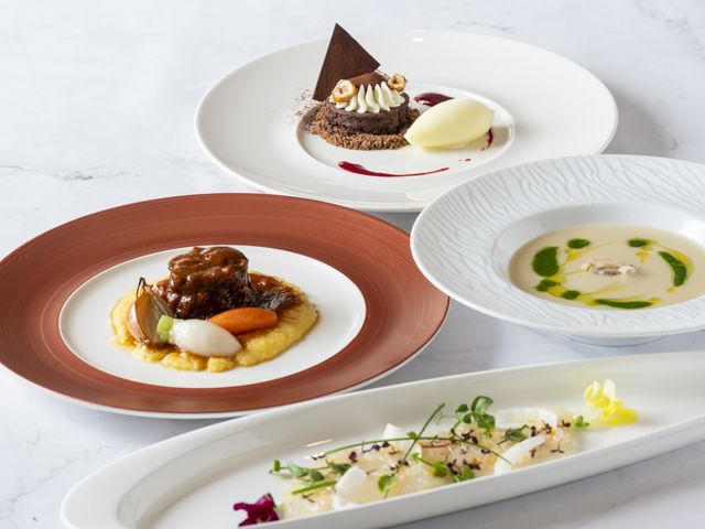 �����`�R�[�X_�H�c�G�N�Z���z�e�����}