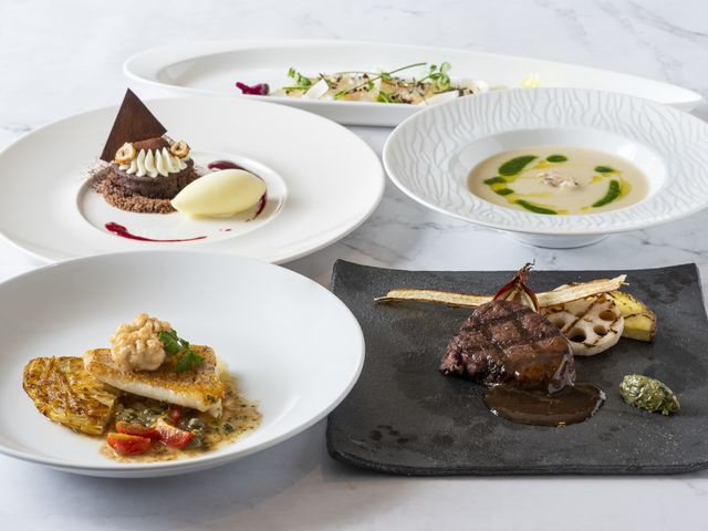 �f�B�i�[�t���R�[�X_�H�c�G�N�Z���z�e�����}