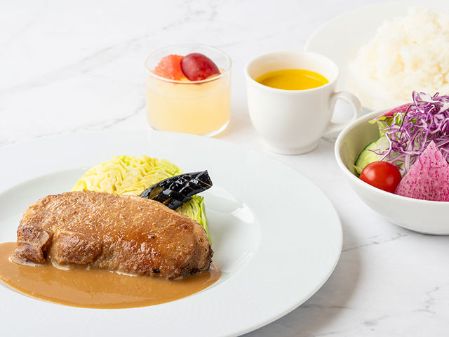 �E�B�[�N���[�����`_�H�c�G�N�Z���z�e�����}