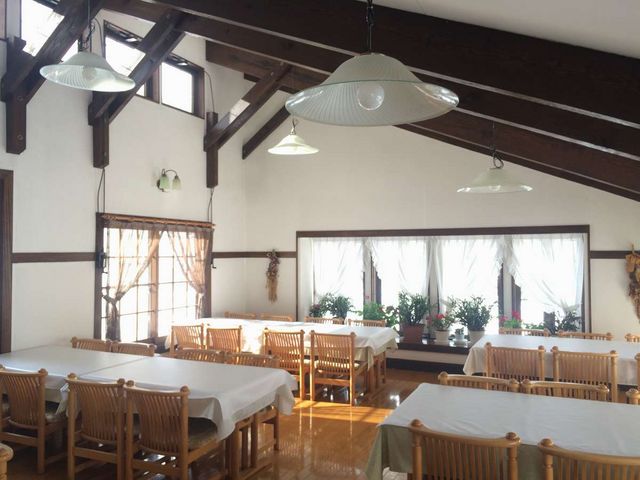 ���H���̓_�C�j���O�Ł�_�V�����[�E���E�l�[�W��