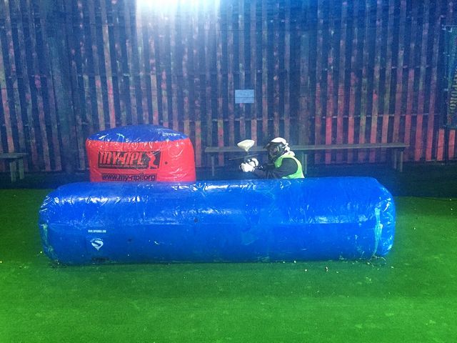 �G�A�[�o���J�[�i��Q���j�ɉB��Ȃ���y�C���g�e�����������܂���_�y�C���g�{�[���t�B�[���h�o�[�X�g�D�y