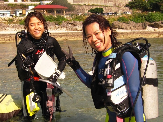 �y�������Ԃ̓A�b�Ƃ����Ԃɉ߂��ču�K�I���I�����S�[���h���C�Z���X�J�[�h�擾�ł�_�����Ȃ�J�EBOY�_�C�r���O��y��