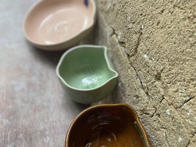 猫、熊、豚さんが作れて好きなように絵柄が掘れます_オンリーワン陶芸教室