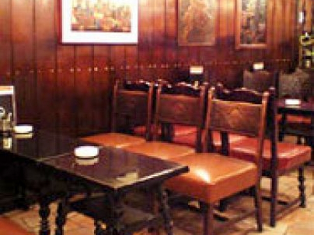 �嗤 �{�X�̎ʐ^1