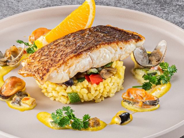 �z�e���g���X�e�B�����x�C�T�C�h